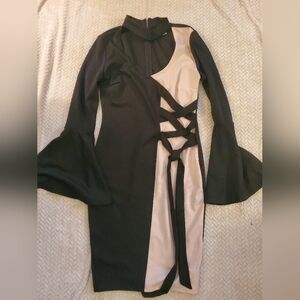 VENUS Black and Pink Long Sleeve Dress